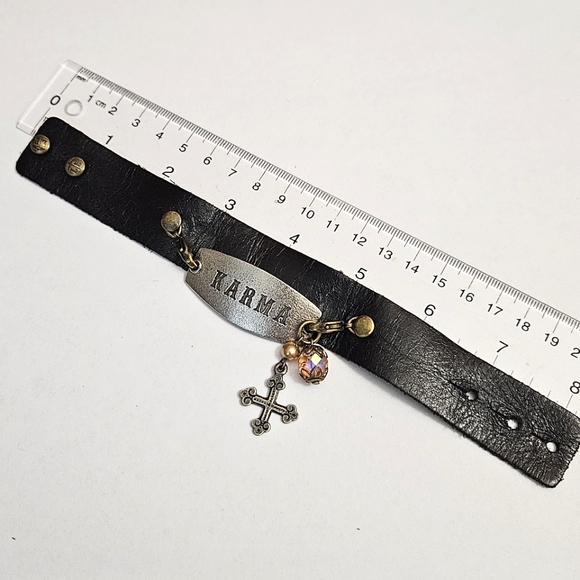 Lenny & Eva - Karma Leather Bracelet - Picture 6 of 6